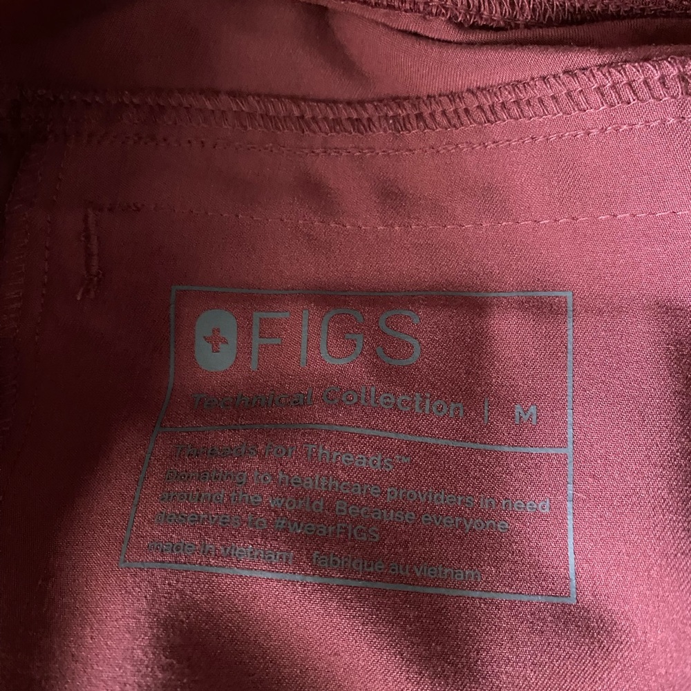Men’s Figs Pants - Picture 3 of 3